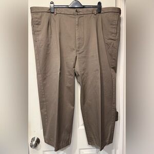 Haggar Men's Khaki Chinos